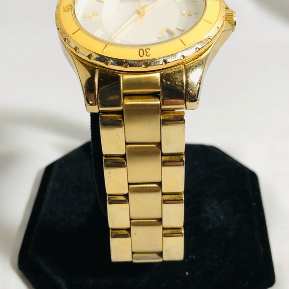 Excellent Michael Kors Watch - Picture 2 of 8